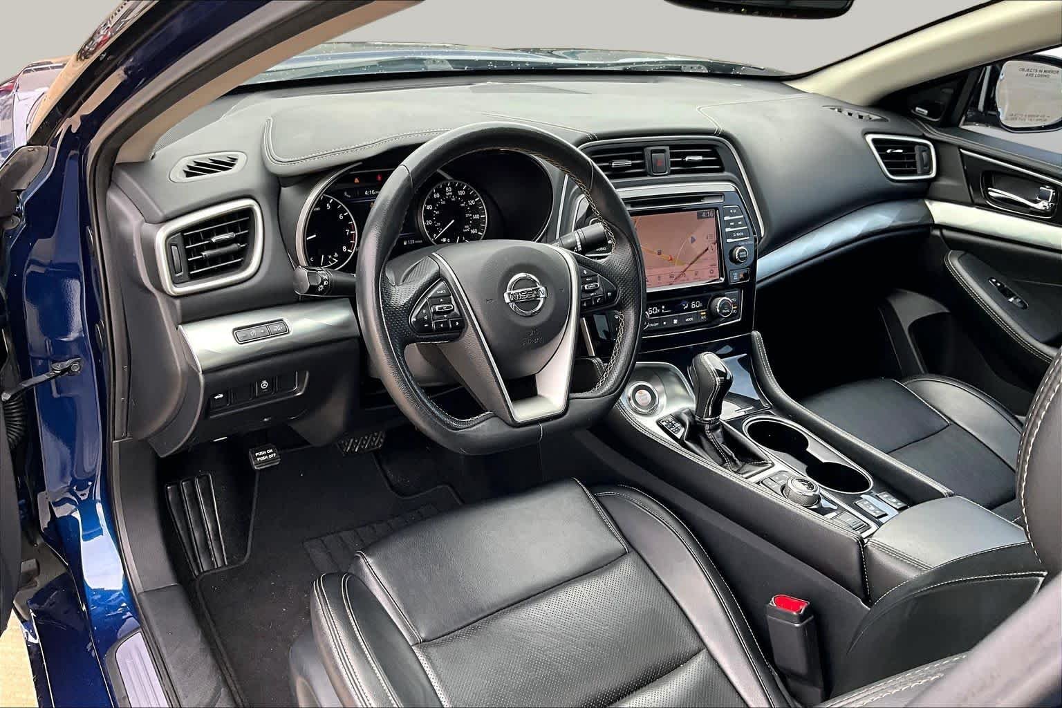 Used 2019 Deep Blue Pearl Nissan SL image 16