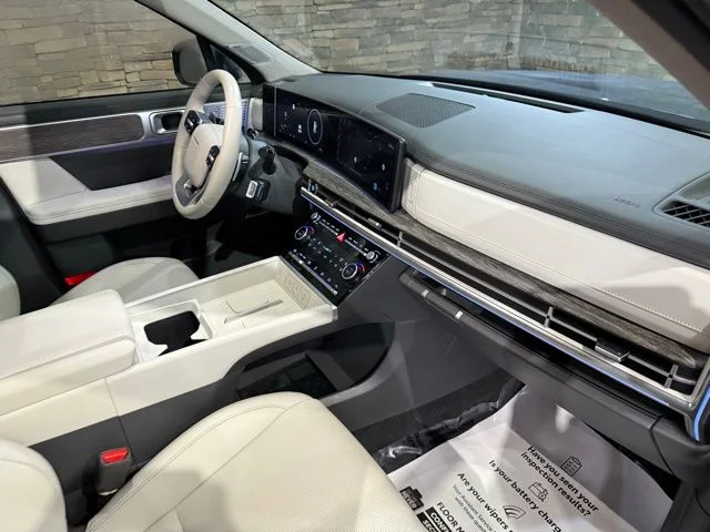 2026 Hyundai Santa Fe Limited - Photo 32
