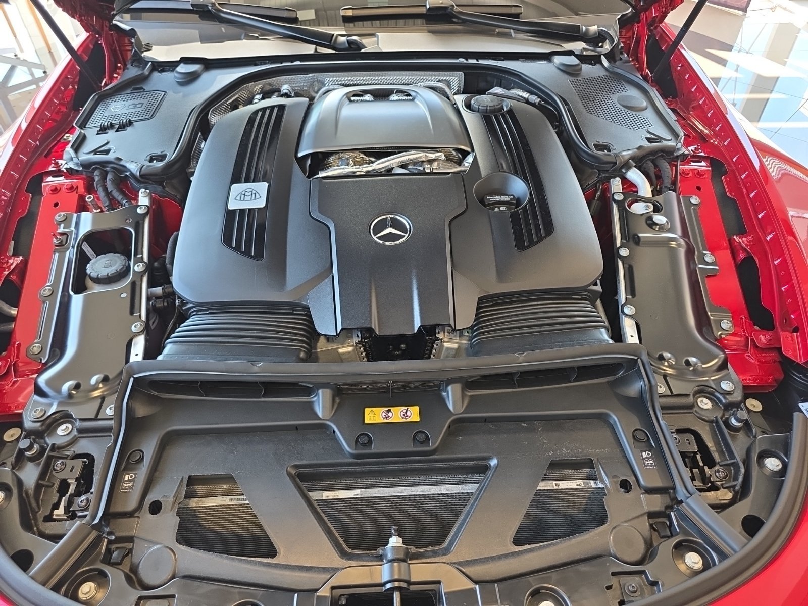 Certified Used 2026 MANUFAKTUR Garnet Red Metallic (Red Ambiance) Mercedes-Benz Maybach SL 680 image 30