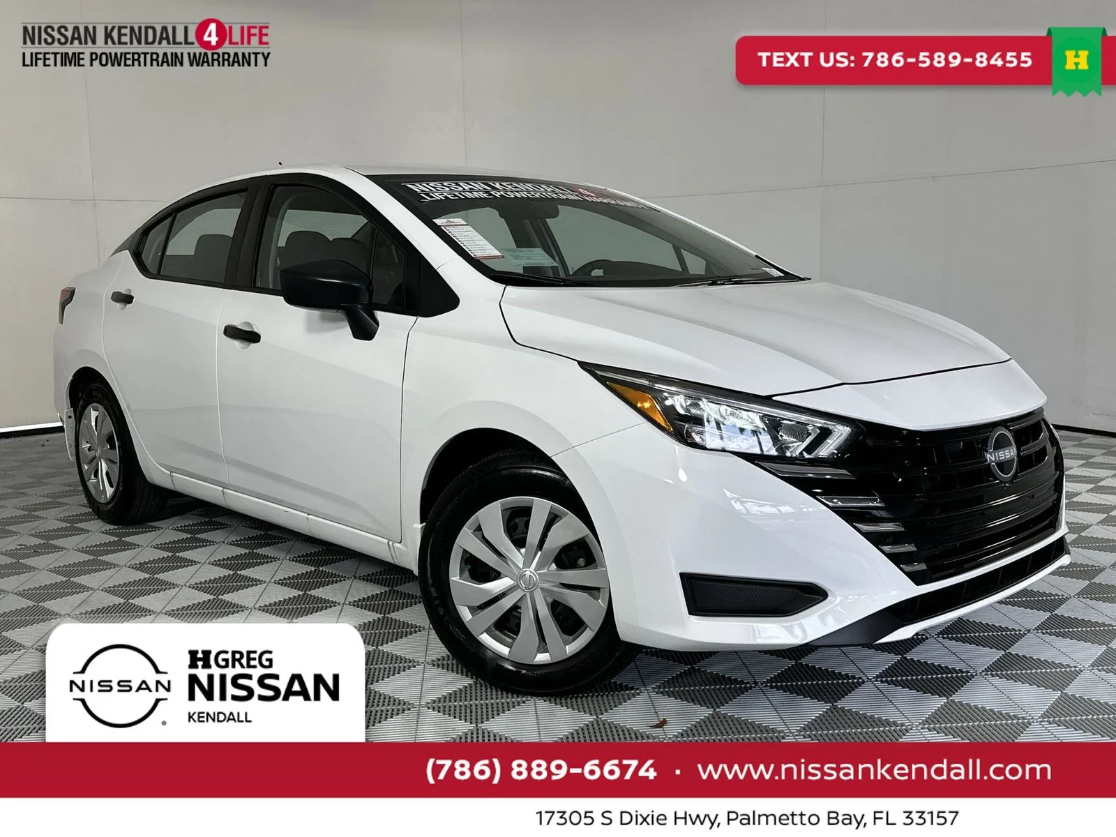 2025 Nissan Versa 1.6 S CVT's photo