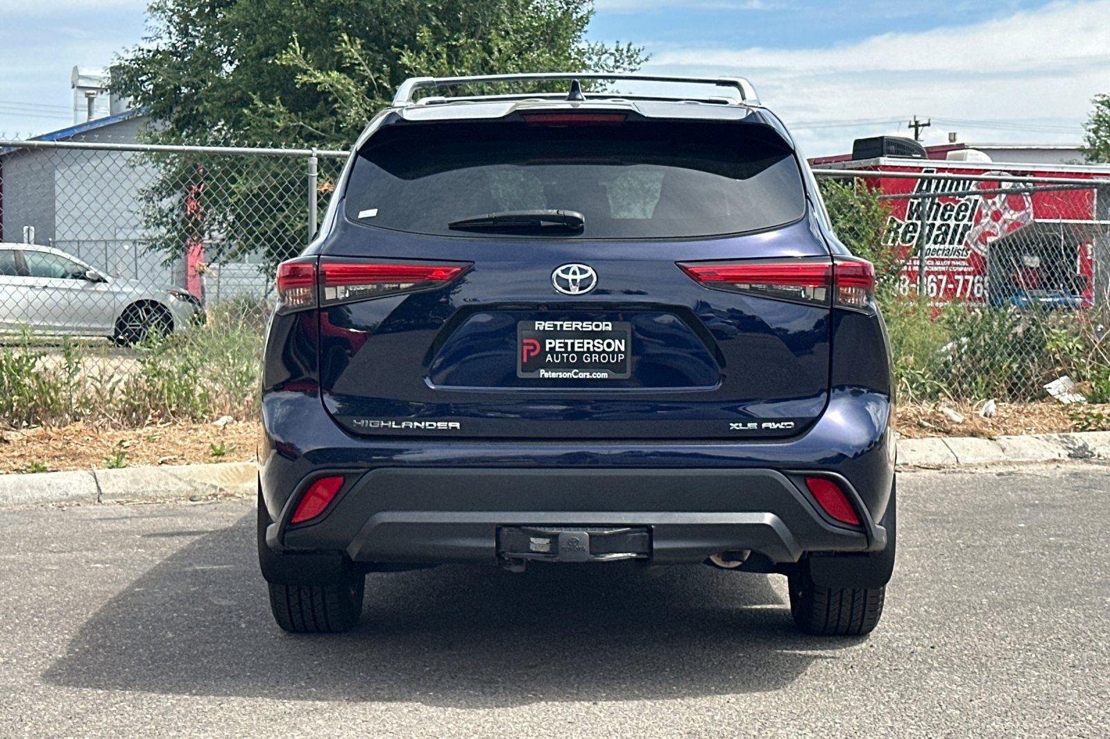 2022 Toyota Highlander XLE - Photo 5