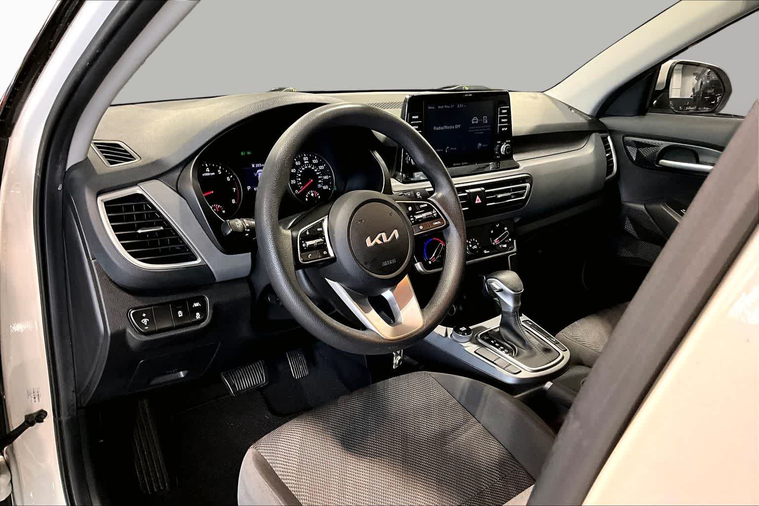 Certified Used 2023 Snow White Pearl Kia LX image 16