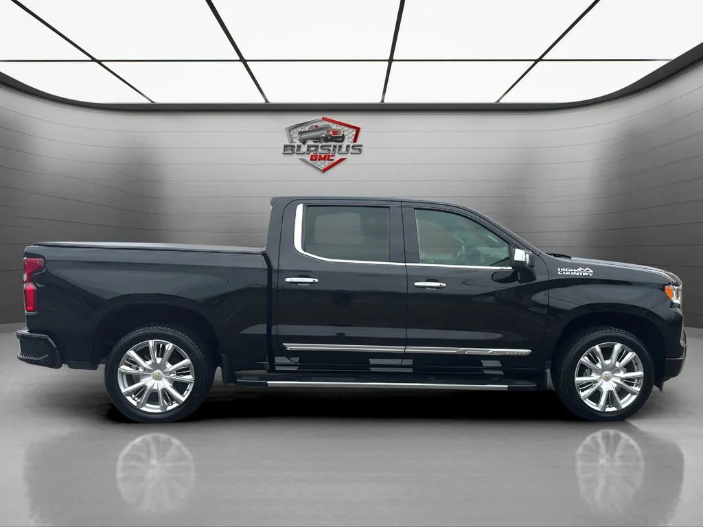 Used 2023 Black Chevrolet High Country image 6