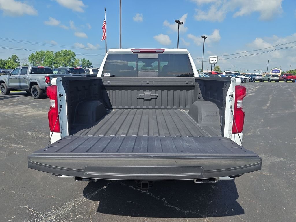 Used 2024 White Chevrolet RST image 24