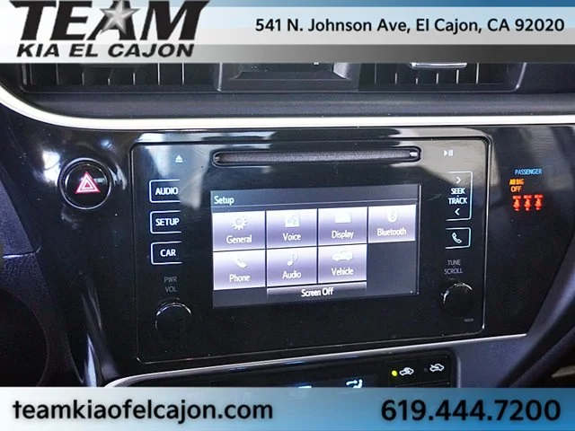 Used 2019 White Toyota LE image 25