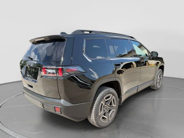 New 2026 Diamond Black Crystal Pearl-Coat Exterior Paint Jeep Laredo image 4