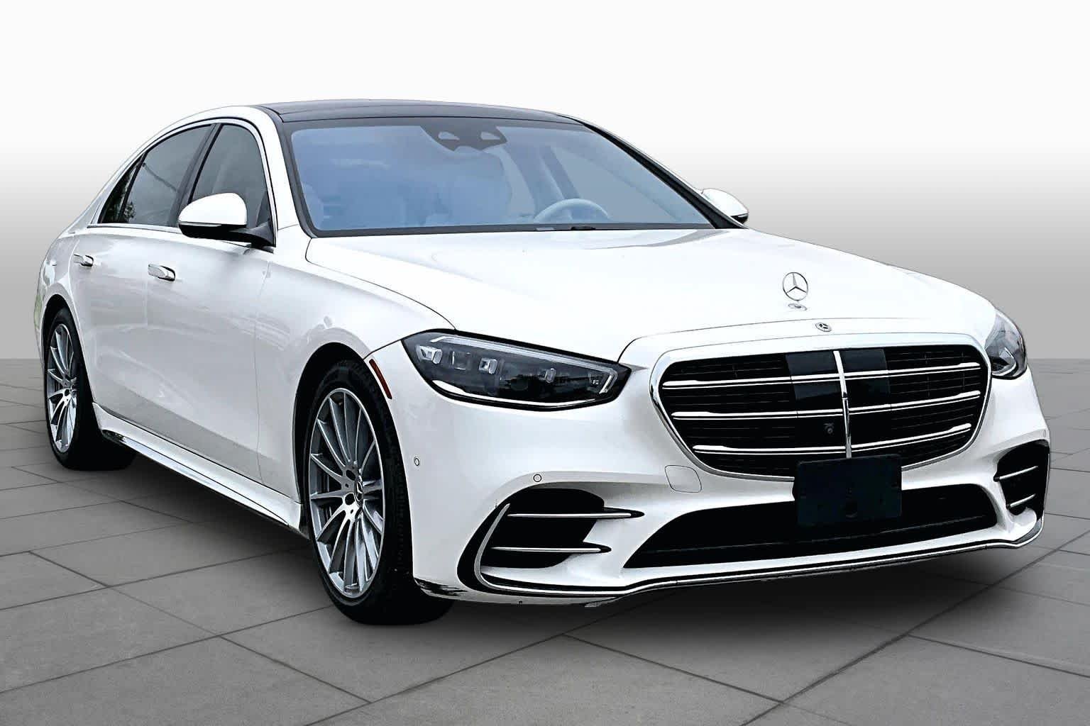 Used 2023 MANUFAKTUR Diamond White Mercedes-Benz S 500 image 3