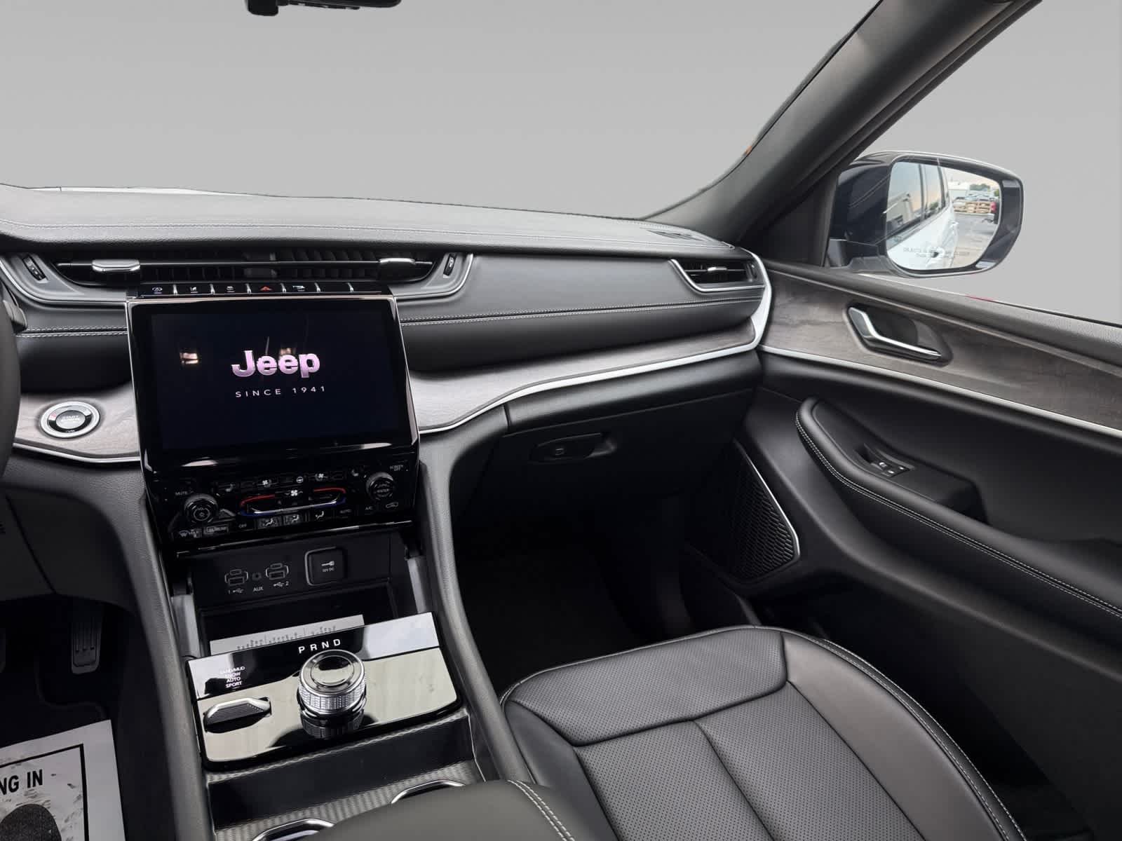 2025 Jeep Grand Cherokee L Limited - Photo 10
