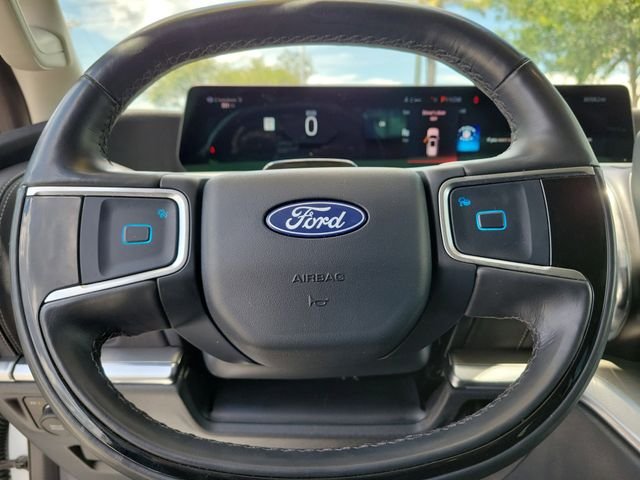 Used 2025 White Ford Platinum image 20