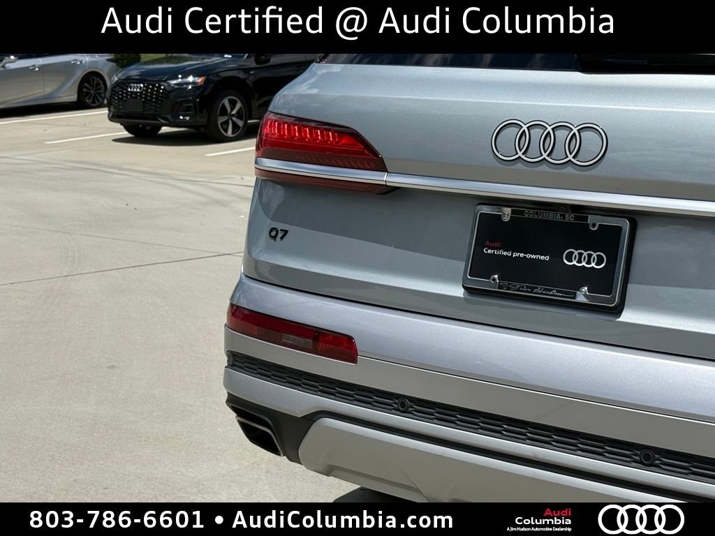 Used 2025  Audi 55 Premium Plus image 14