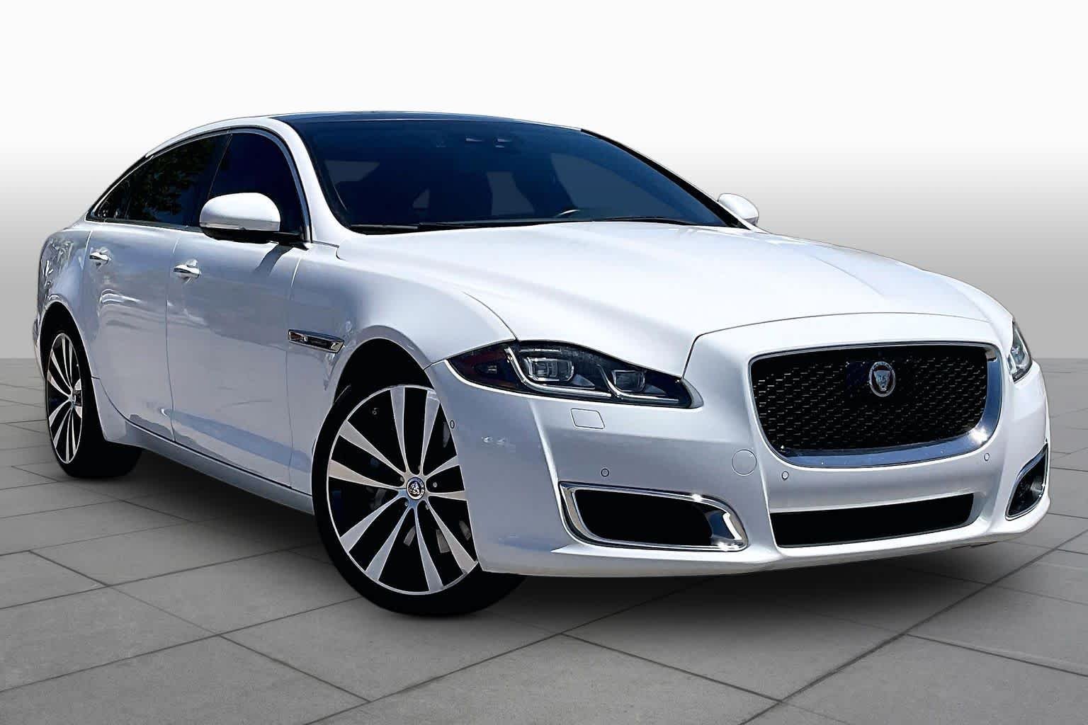 Pre-Owned 2019 Jaguar XJ XJ50 V6