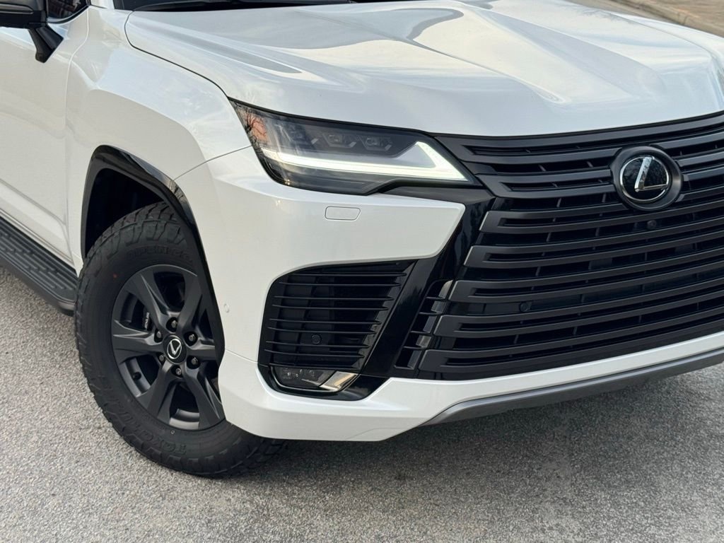 New 2026 Eminent White Pearl Lexus OVERTRAIL image 6