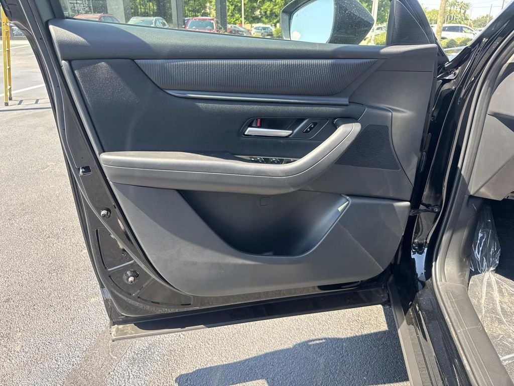New 2026 Black Mazda 3.3 Turbo Select image 18