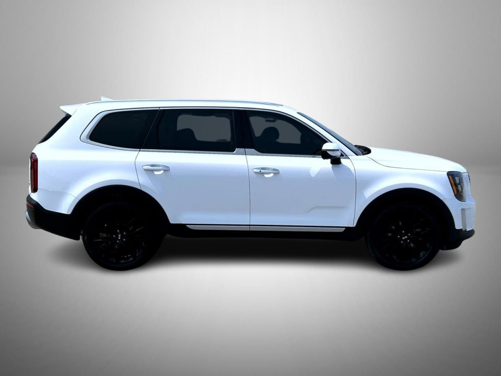 Used 2021 White Kia SX image 4