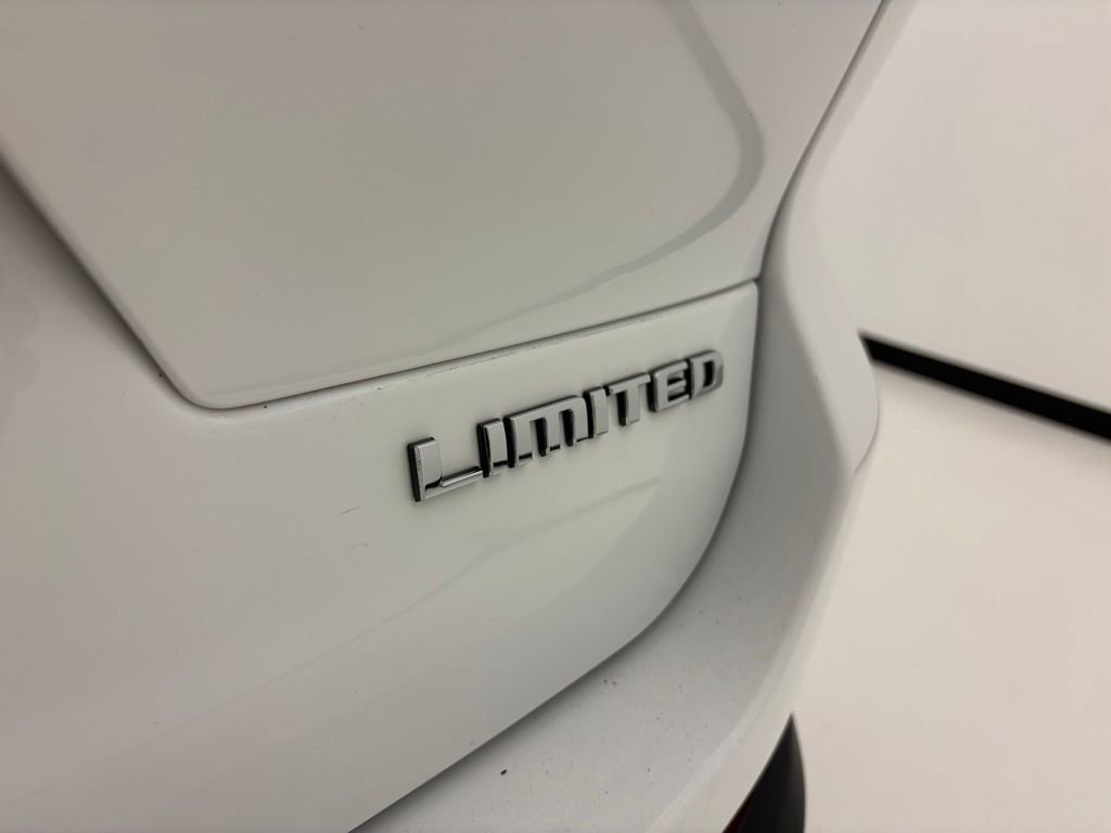 Used 2021 White Jeep Limited 4x4 image 30