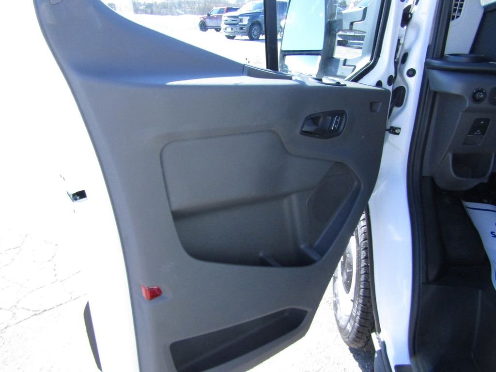 2025 Ford Transit Van Base - Photo 11