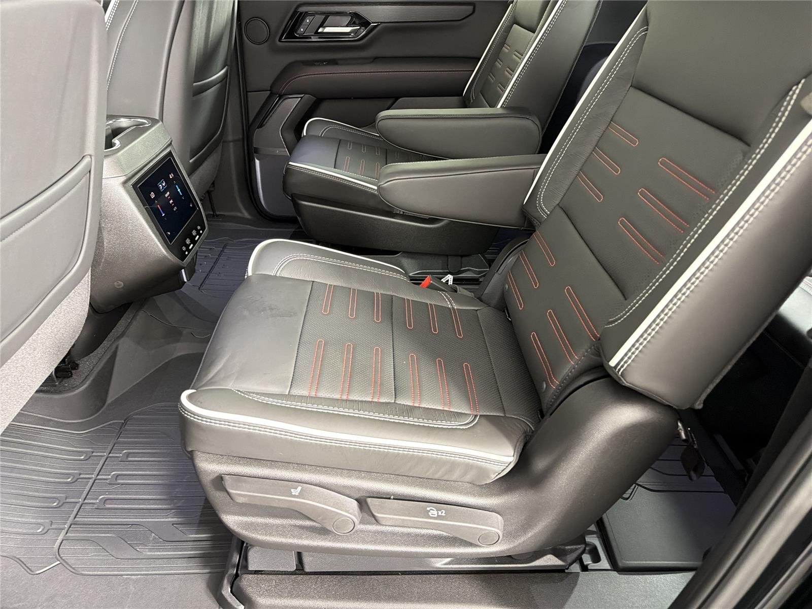 2026 GMC Yukon XL AT4 Ultimate - Photo 22