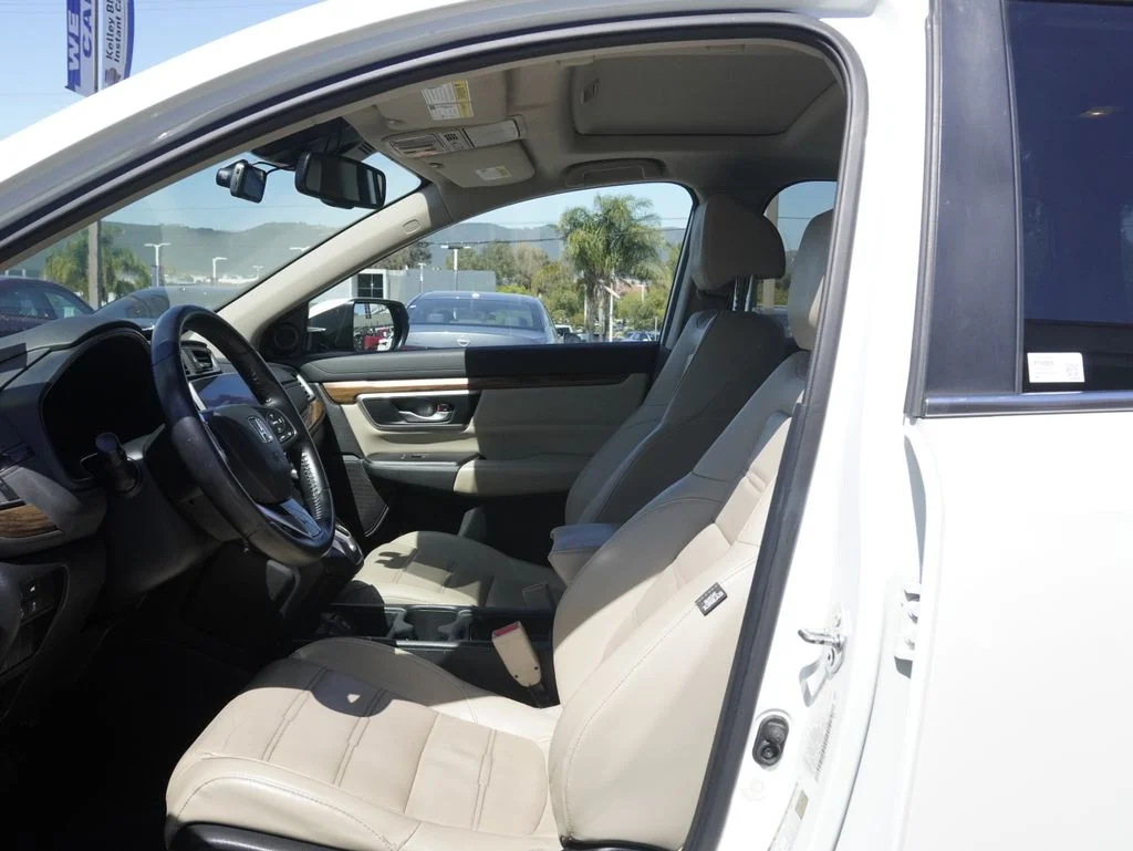 Used 2018 White Honda EX-L image 23