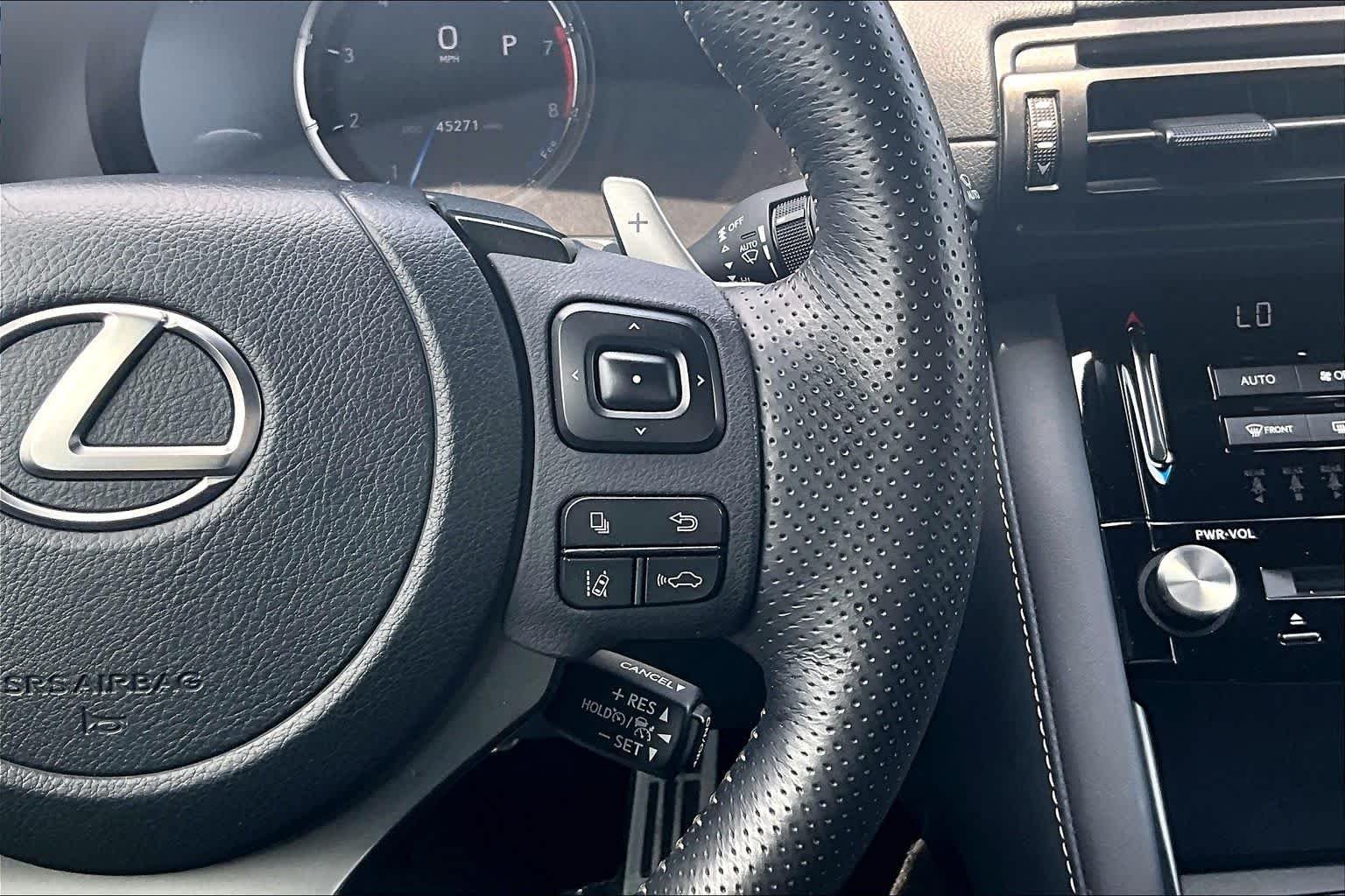 Used 2023 Ultra White Lexus F SPORT image 25