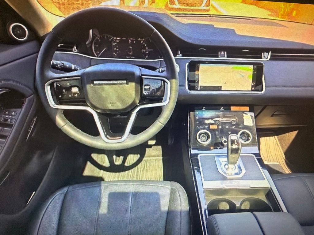 Certified Used 2023 Fuji White Land Rover SE image 10
