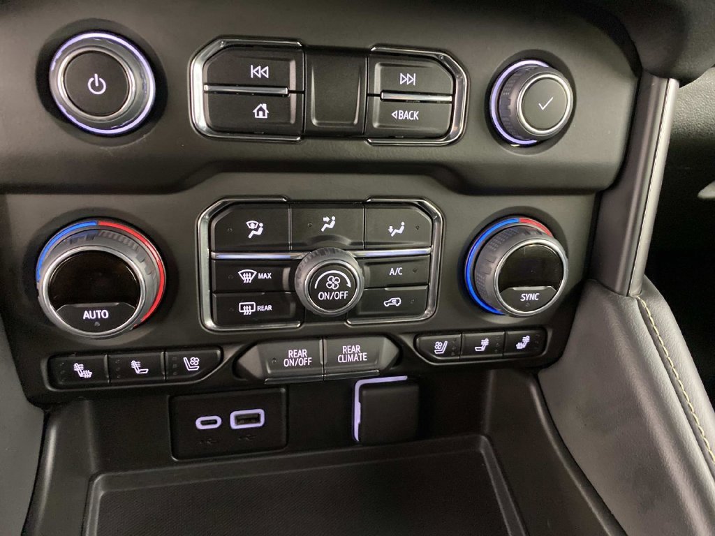 Used 2023 Gray Chevrolet Premier image 20