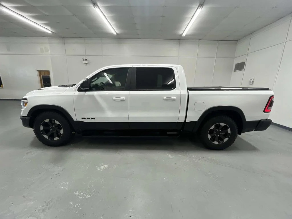 Used 2019 Bright White Clearcoat Ram Rebel Crew Cab 5.7L V8 4x4 1 Owner image 5