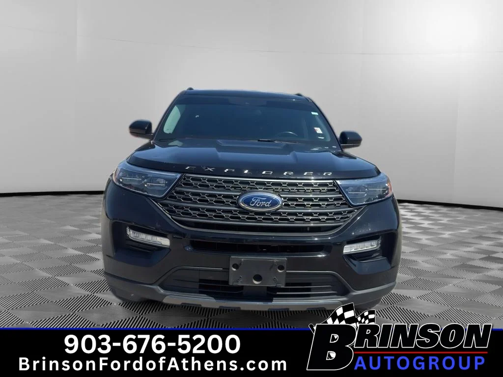 Used 2023 Agate Black Metallic Ford XLT image 2