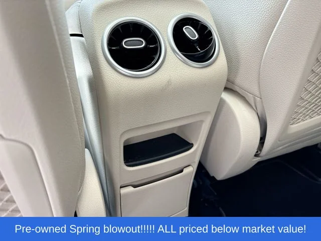 Used 2021  Mercedes-Benz GLB 250 image 19