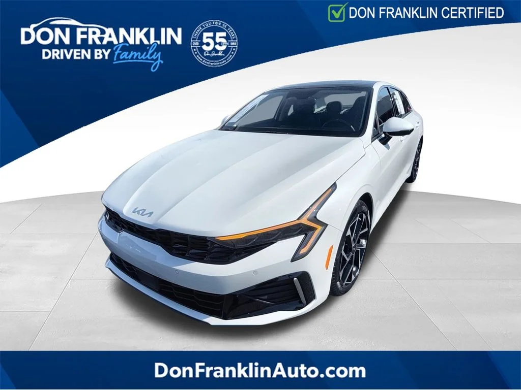 Used 2025 White Kia EX image 1