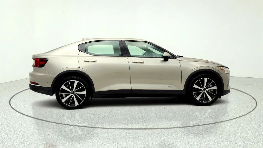 Used 2022 Moon Polestar Long Range Dual Motor w/ Pilot Pkg image 4
