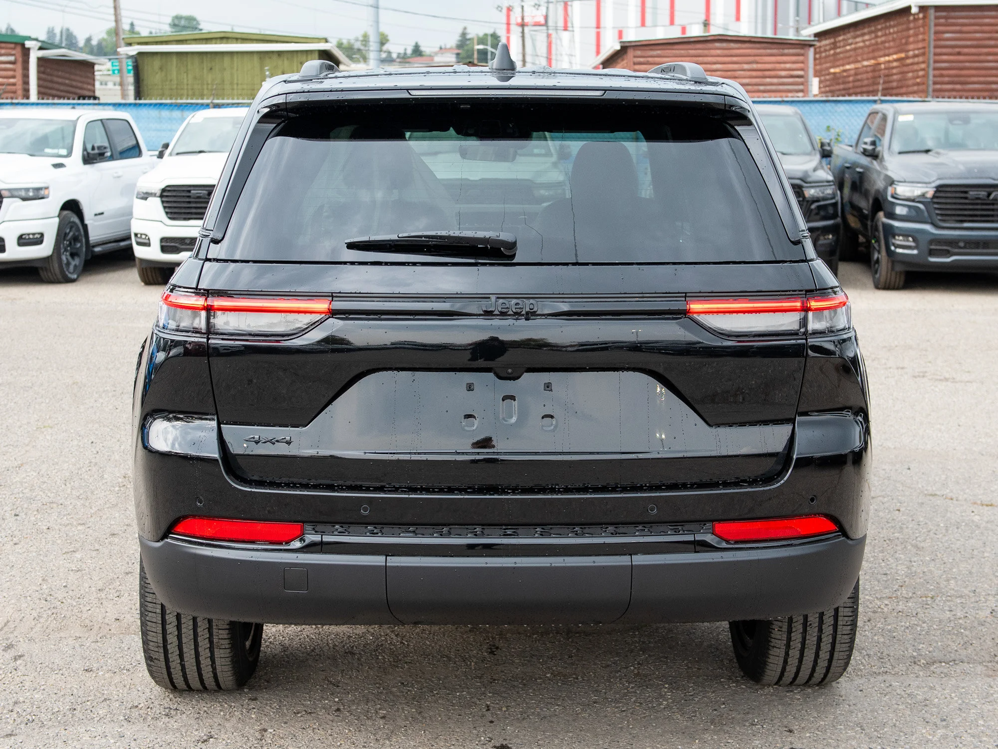 New 2025 Black Jeep Altitude* 4x4, Sunroof, Heated Leather, Remote Start, Wireless Charging Pad image 4