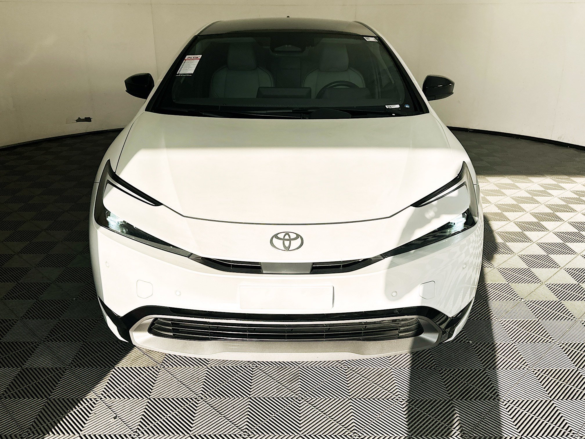 Used 2024 Pearl Toyota Limited image 8
