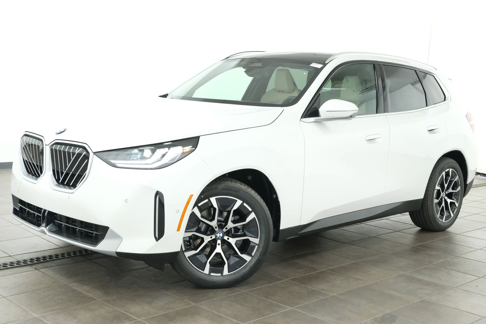 2026 BMW X3 30 XDRIVE's photo