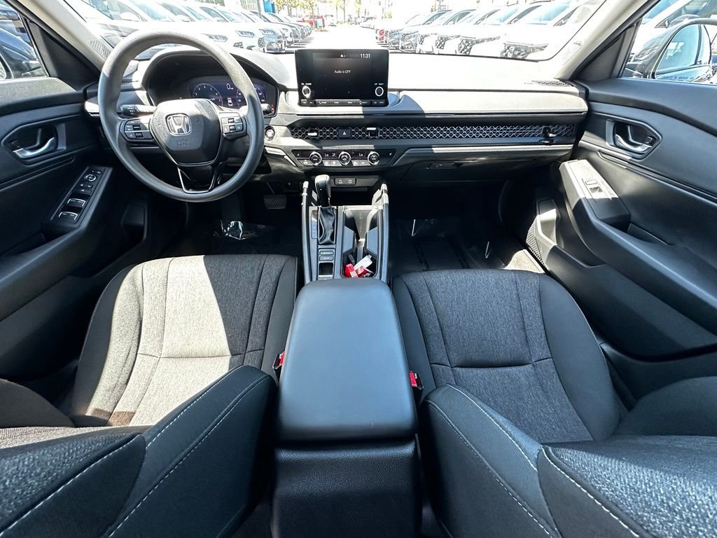 Used 2024  Honda EX image 16