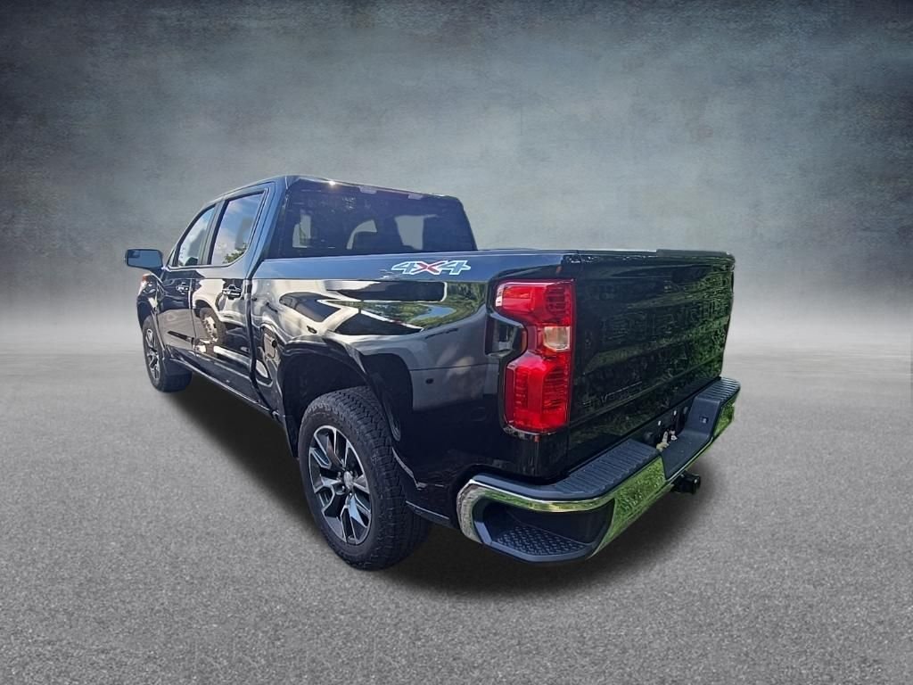 Used 2023 Black Chevrolet LT image 5