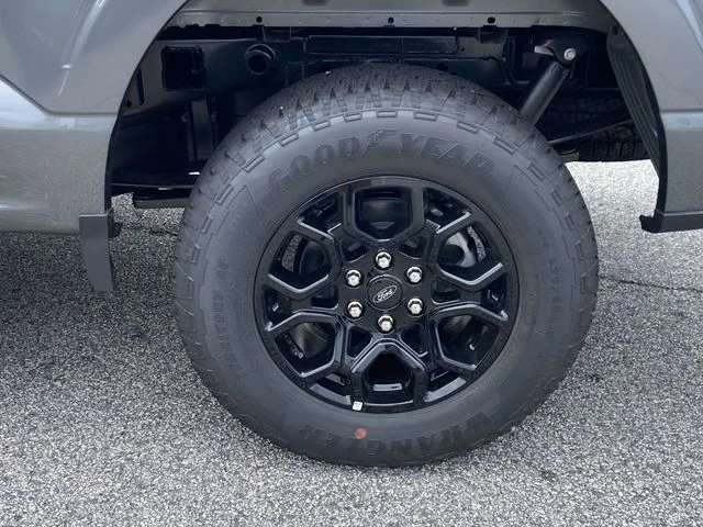 New 2026 Gray Ford XLT image 7