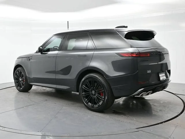 Used 2025 Charente Gray P Land Rover Autobiography image 5
