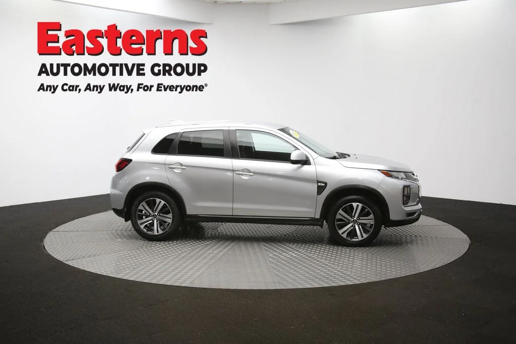 Used 2023 Silver Mitsubishi 2.0 ES image 43