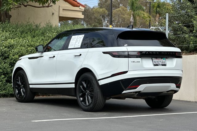 Certified Used 2026 White Land Rover Dynamic SE image 3