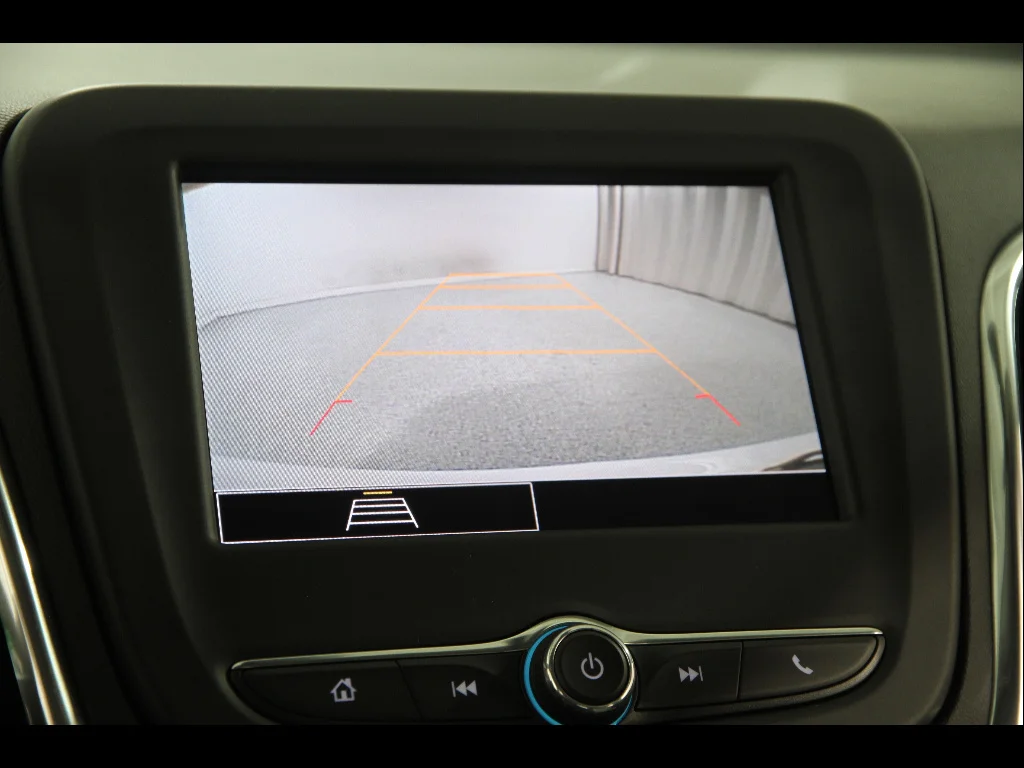 2023 Chevrolet Equinox LS - Photo 12