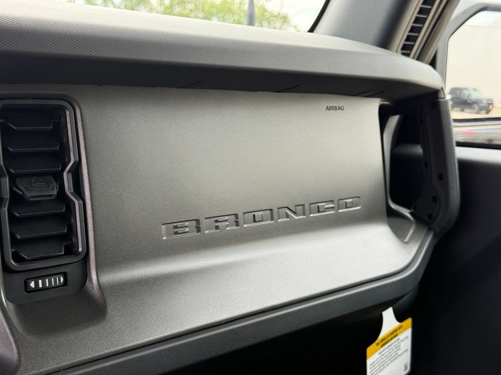 New 2026 Avalanche Gray Ford Badlands® image 8