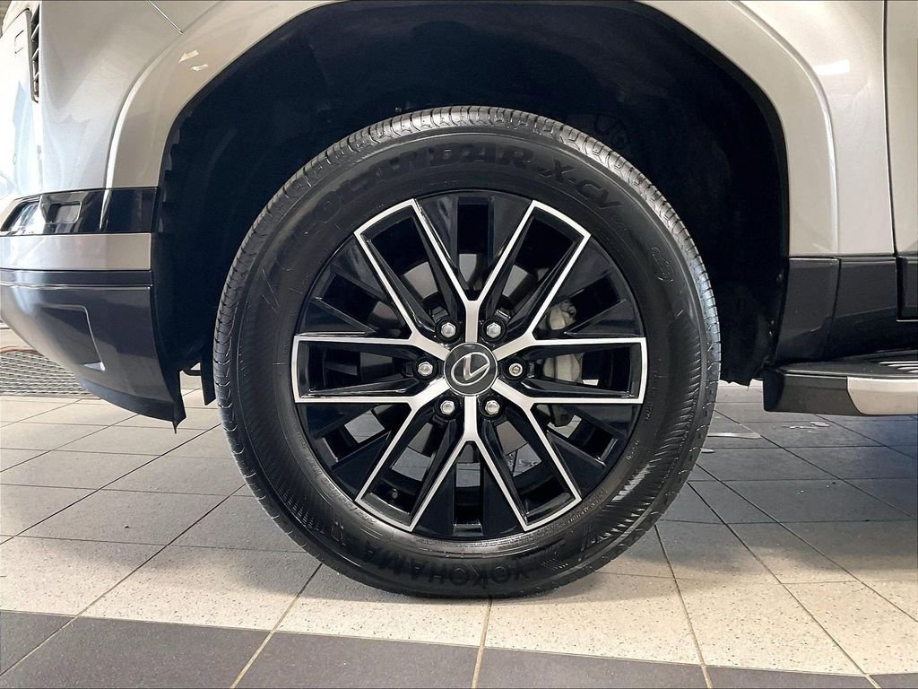 Used 2024 Silver Lexus 550 Premium+ image 7