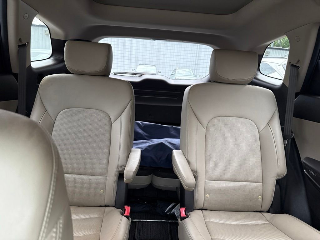 Used 2018 Black Hyundai Limited Ultimate image 6