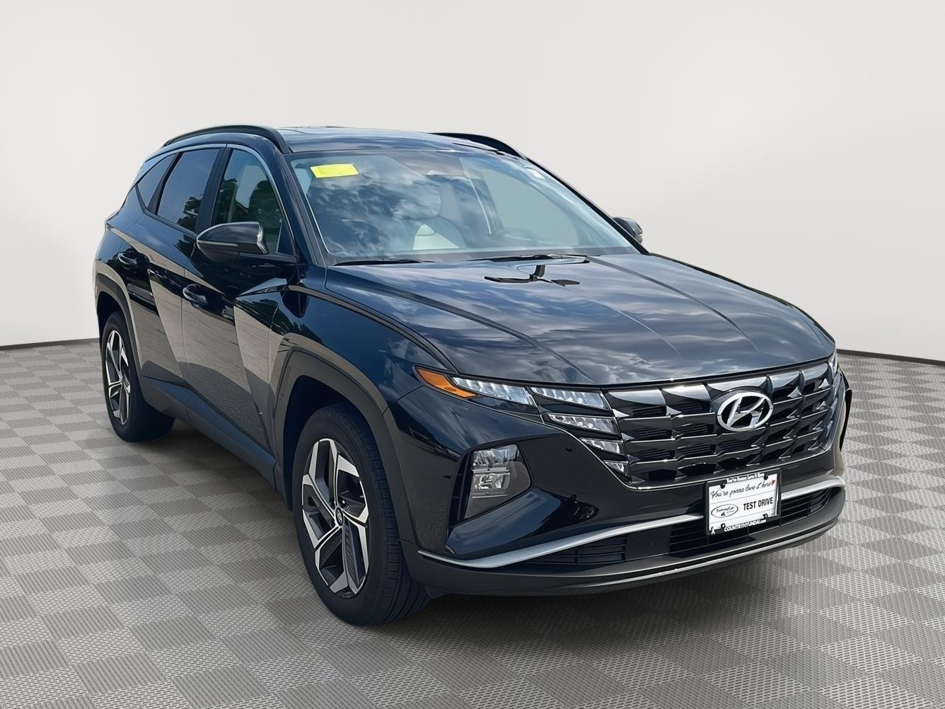 Used 2024 Black Pearl Hyundai SEL image 6
