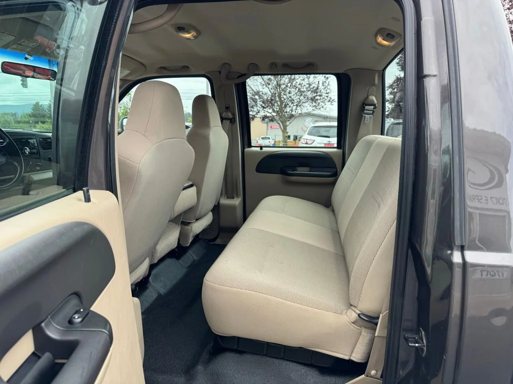 Used 2006 Gray Ford XL image 12