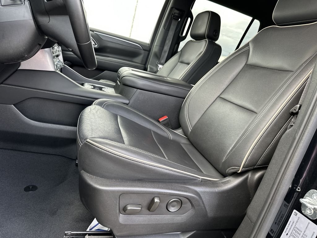 Used 2024 Onyx Black GMC SLT image 12