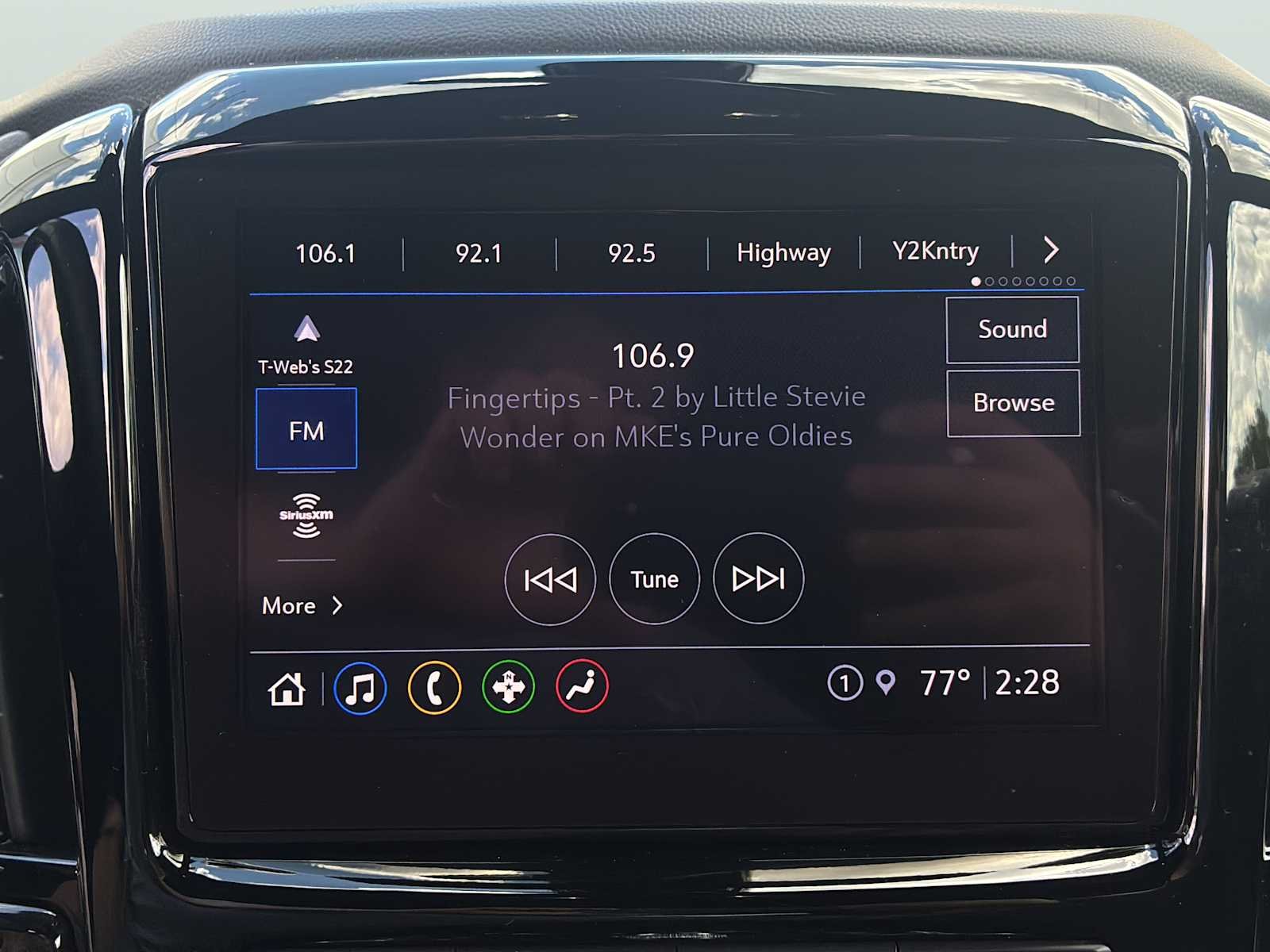 2023 Chevrolet Traverse 1LT - Photo 17