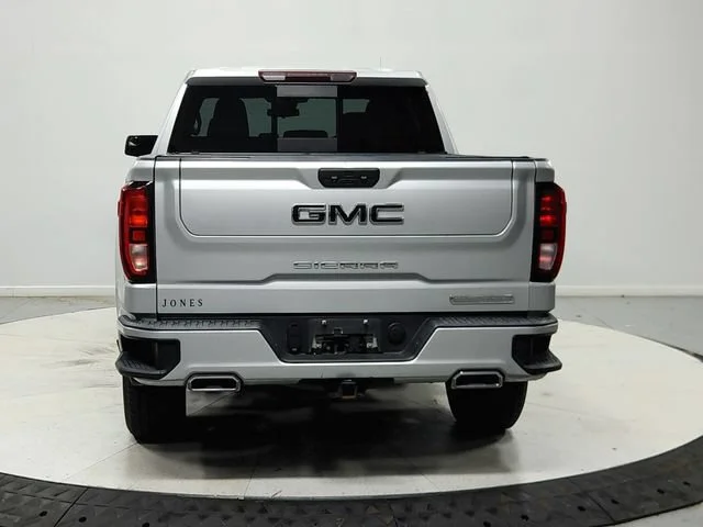 Used 2022 Quicksilver Metallic GMC Elevation image 7