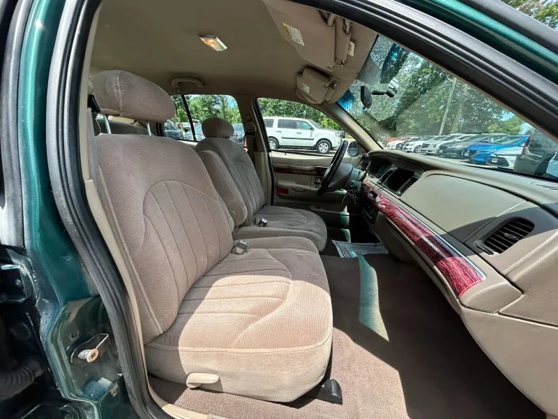 Used 2000 Green Mercury GS Sedan 4D image 19