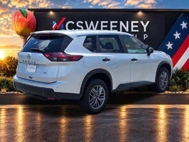 Used 2024 Silver Nissan S image 5